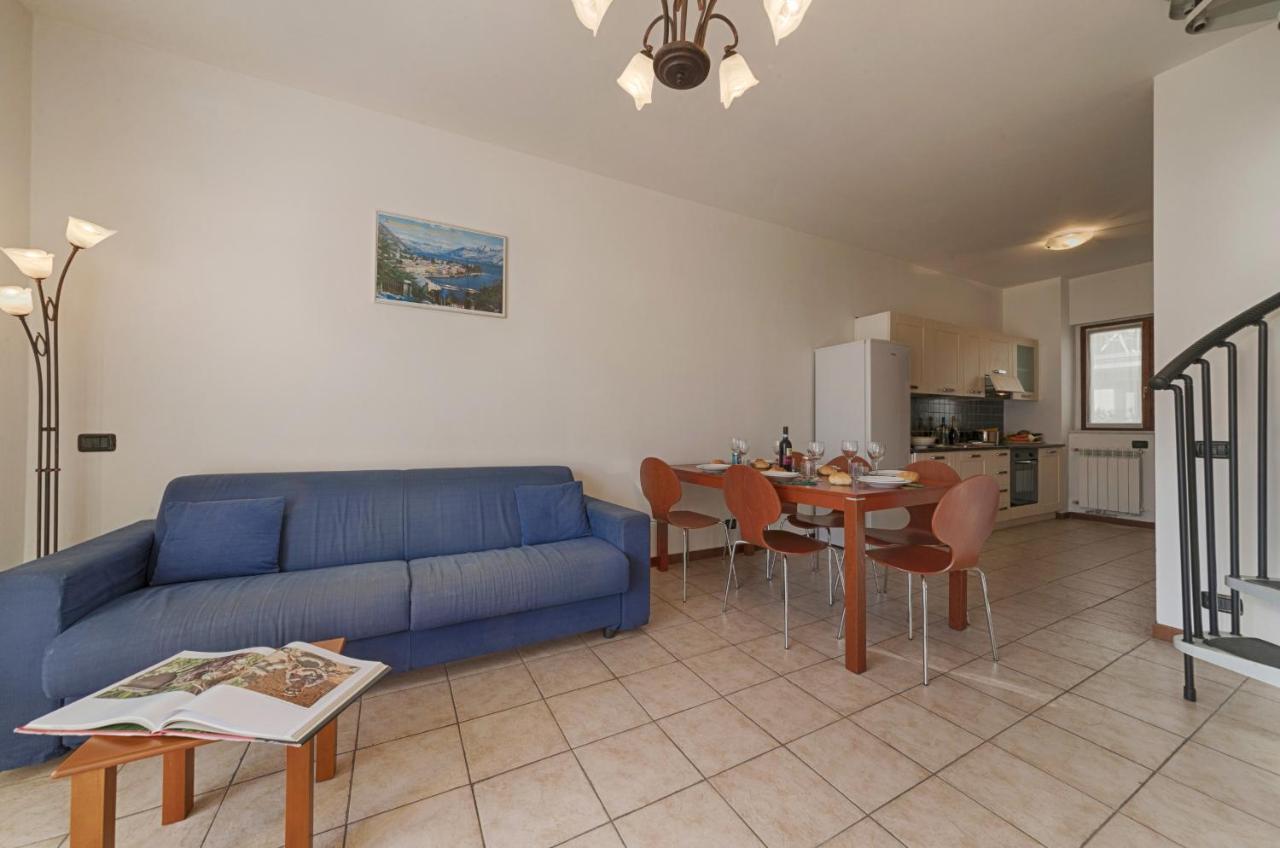 Apartment 2-bedroom Lakeview At The